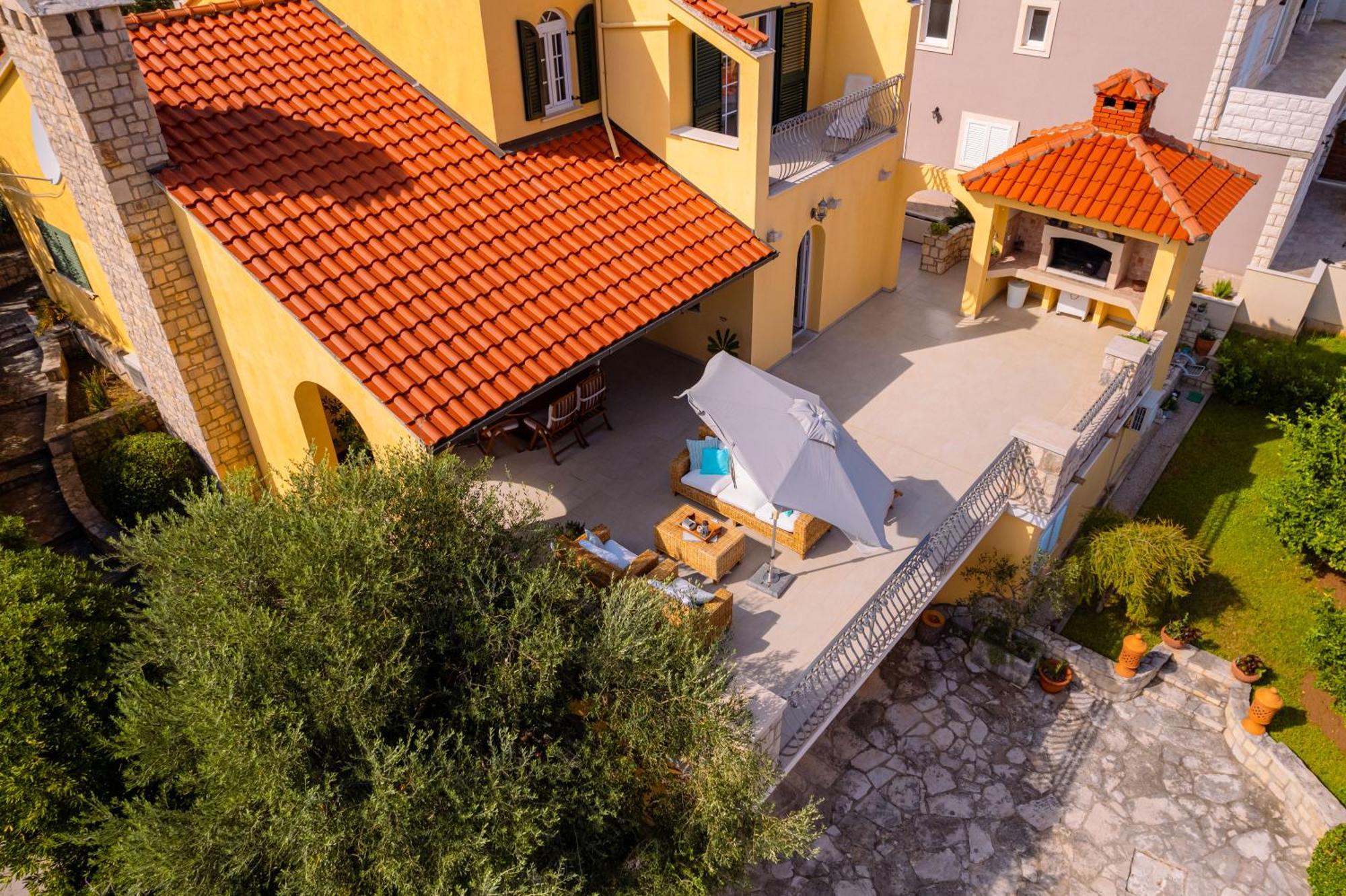House 4 You Lumbarda Exterior foto
