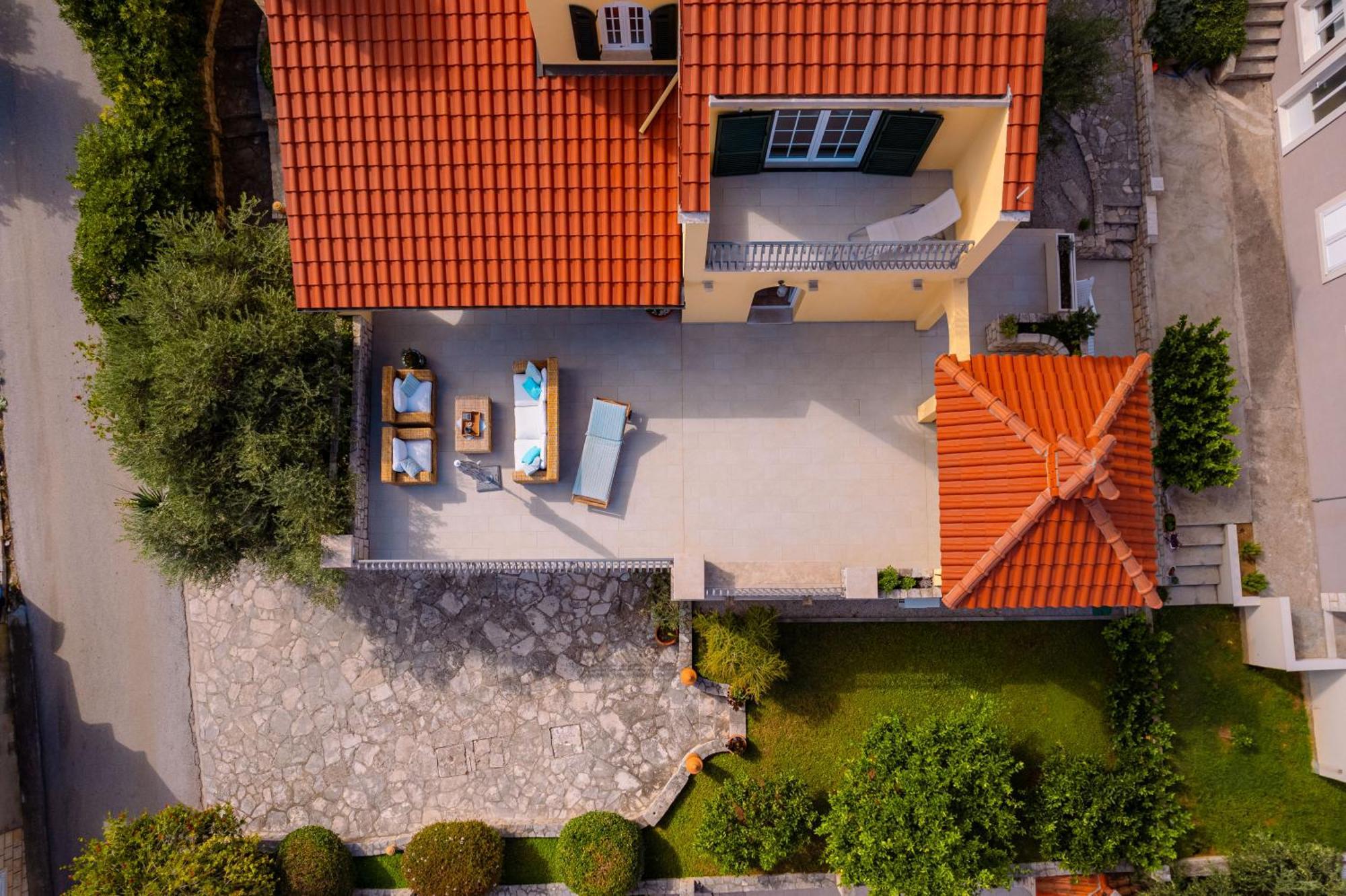 House 4 You Lumbarda Exterior foto