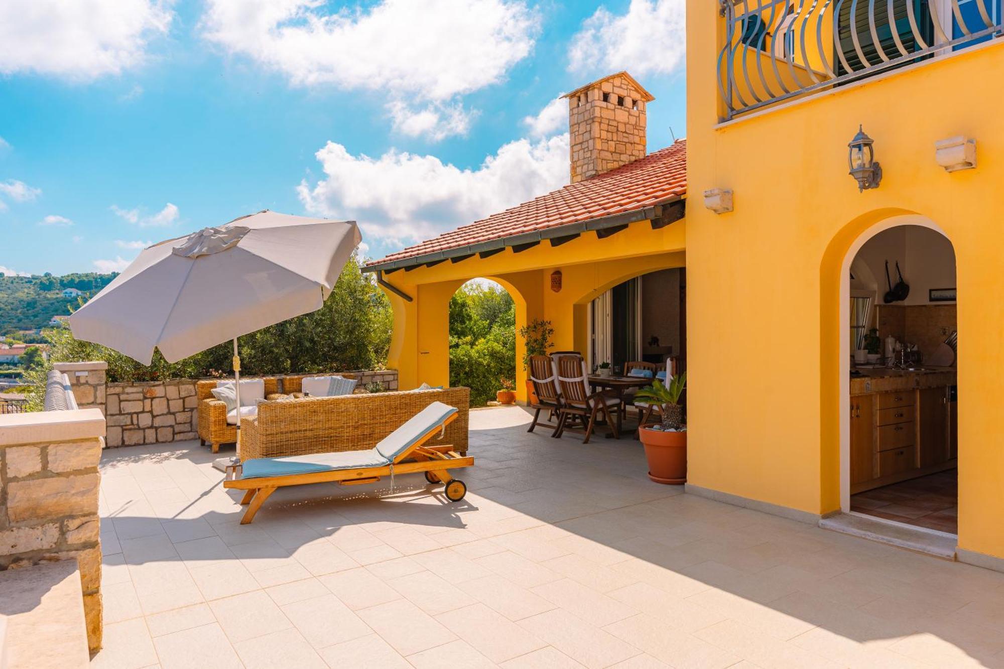 House 4 You Lumbarda Exterior foto